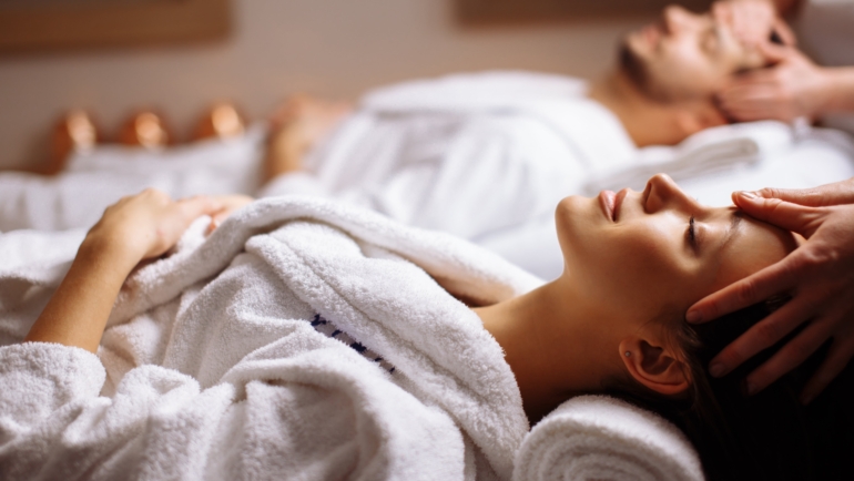 Couples massage